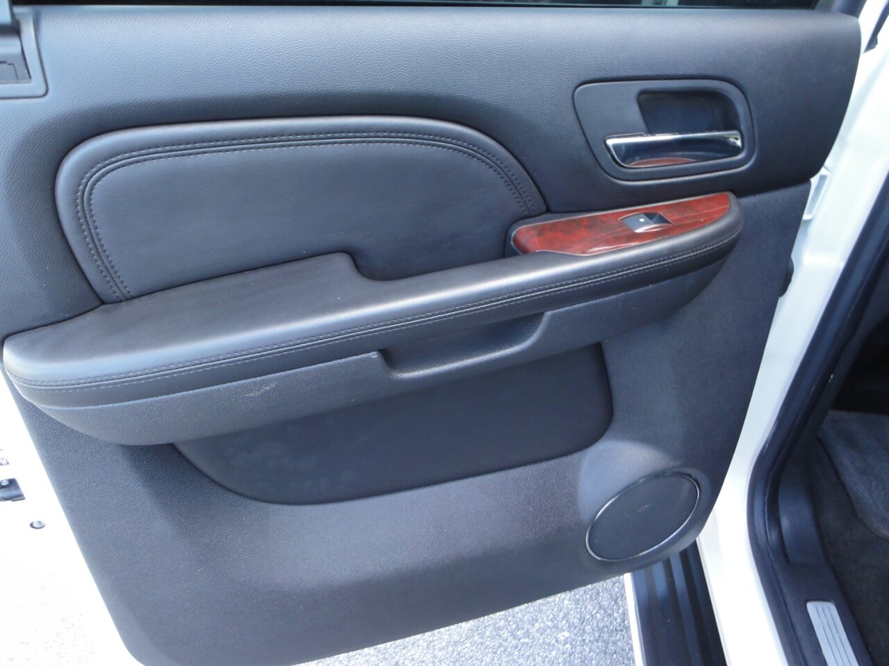 2007 Cadillac Escalade ESV Premium - Photo 38 - Deland, FL 32720