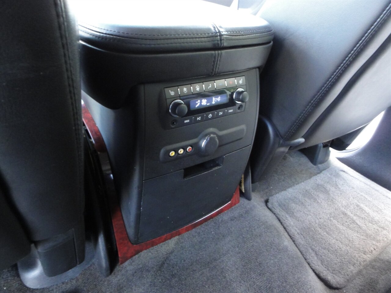 2007 Cadillac Escalade ESV Premium - Photo 36 - Deland, FL 32720