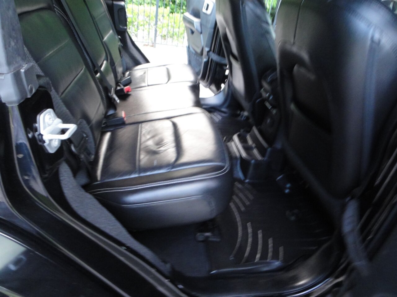 2018 Jeep Wrangler Unlimited Sahara  Premium - Photo 45 - Deland, FL 32720