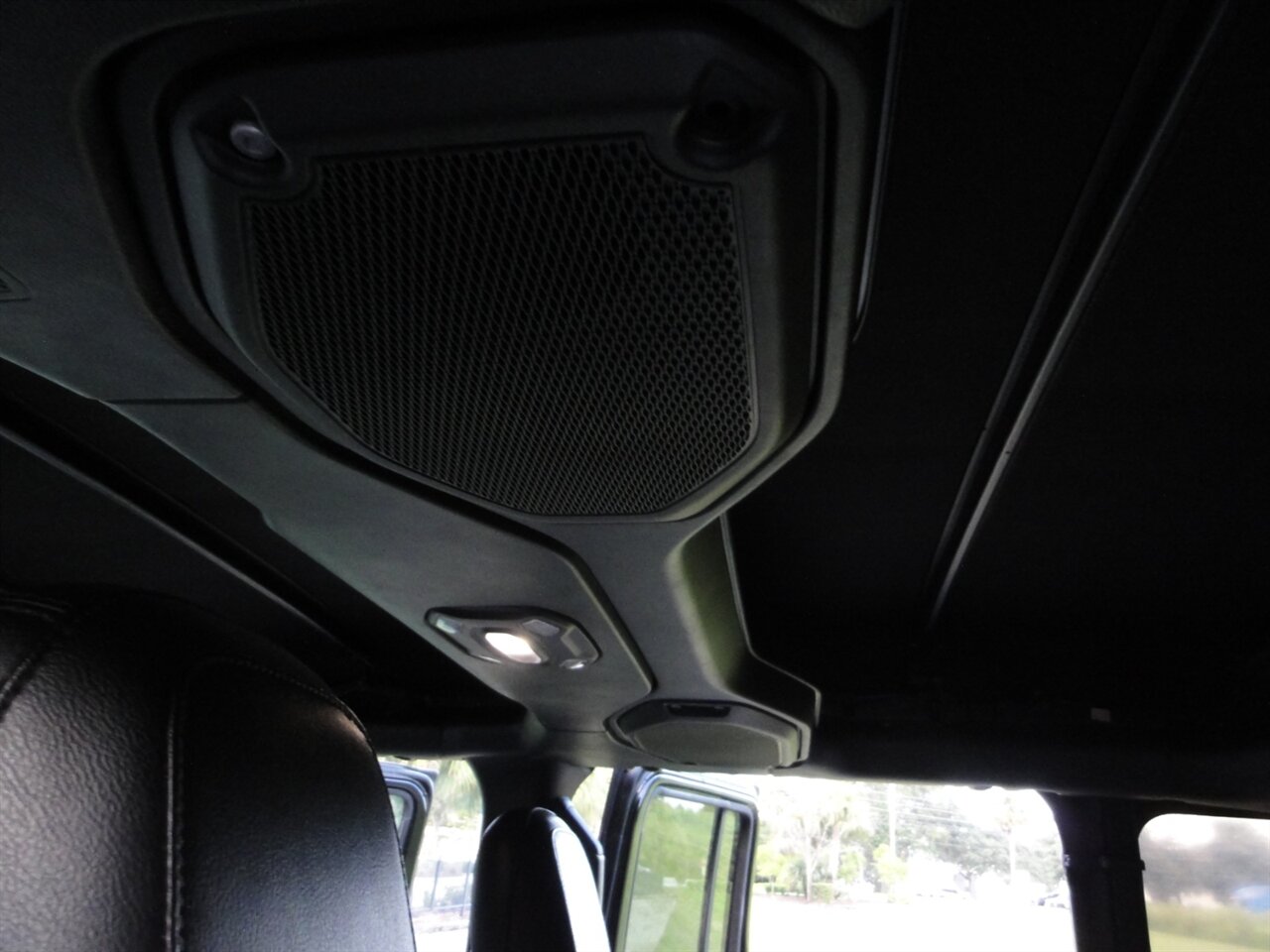 2018 Jeep Wrangler Unlimited Sahara  Premium - Photo 38 - Deland, FL 32720