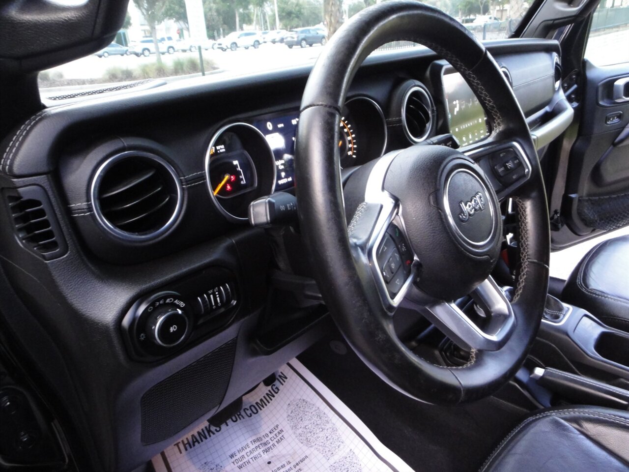 2018 Jeep Wrangler Unlimited Sahara  Premium - Photo 32 - Deland, FL 32720