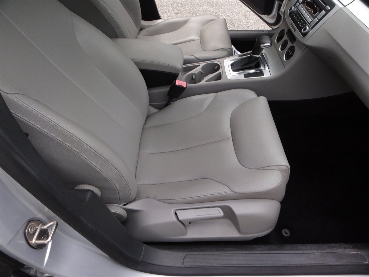 2009 Volkswagen Passat Komfort   - Photo 38 - Deland, FL 32720