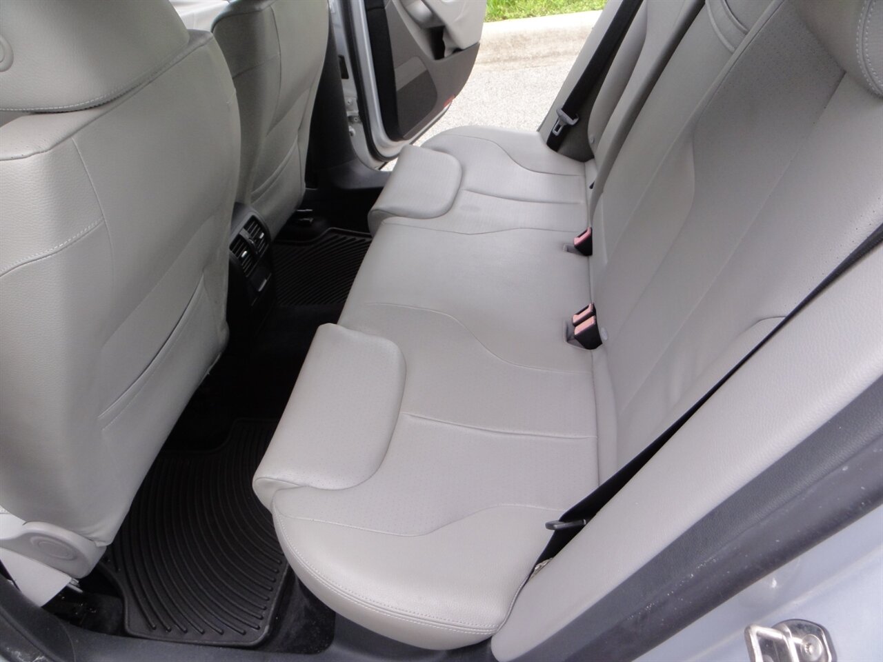 2009 Volkswagen Passat Komfort   - Photo 32 - Deland, FL 32720