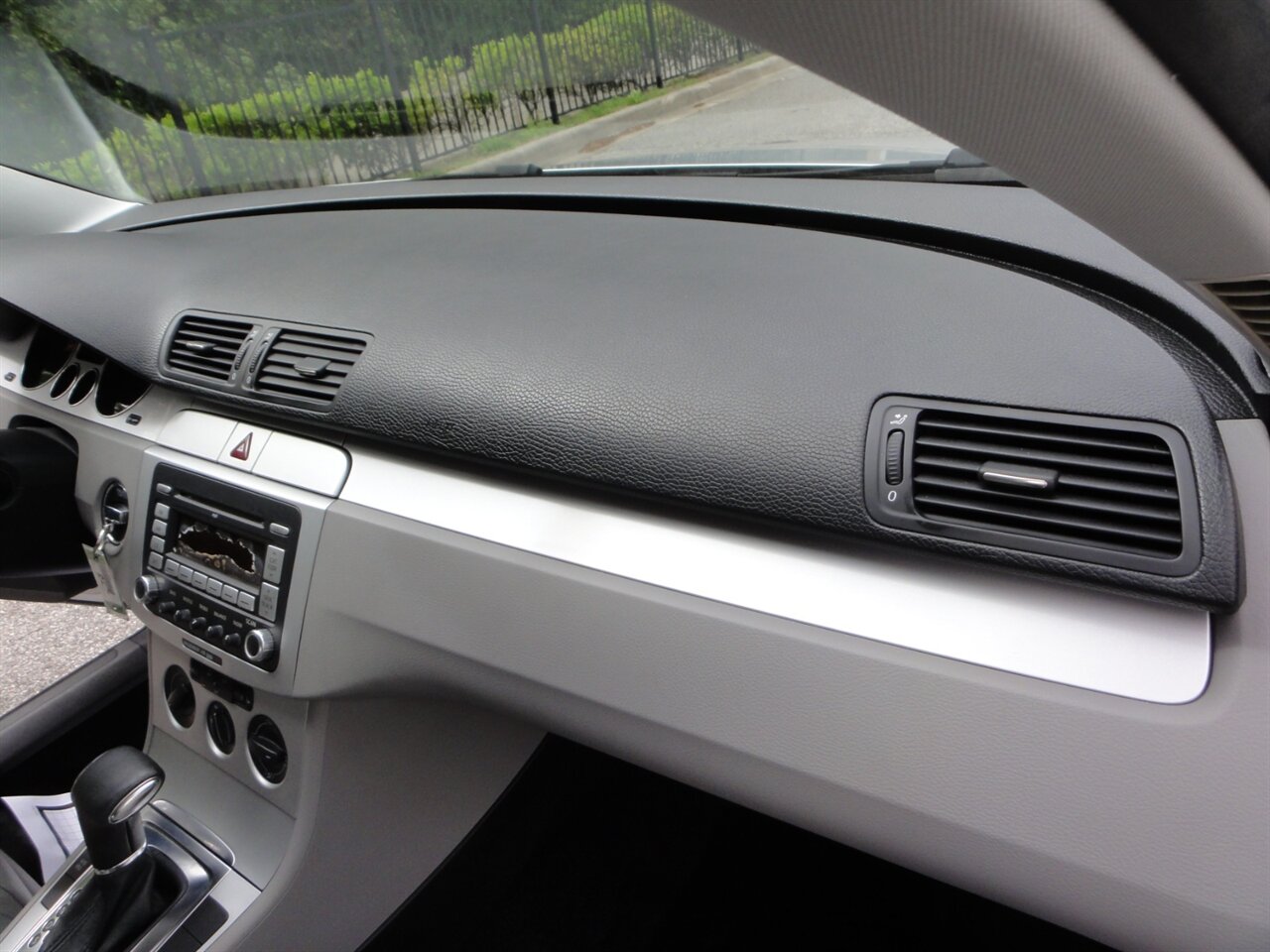 2009 Volkswagen Passat Komfort   - Photo 40 - Deland, FL 32720