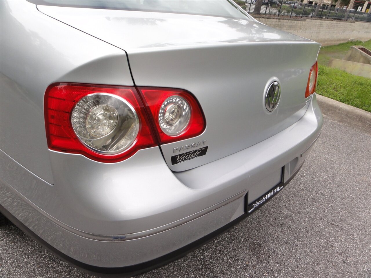 2009 Volkswagen Passat Komfort   - Photo 21 - Deland, FL 32720