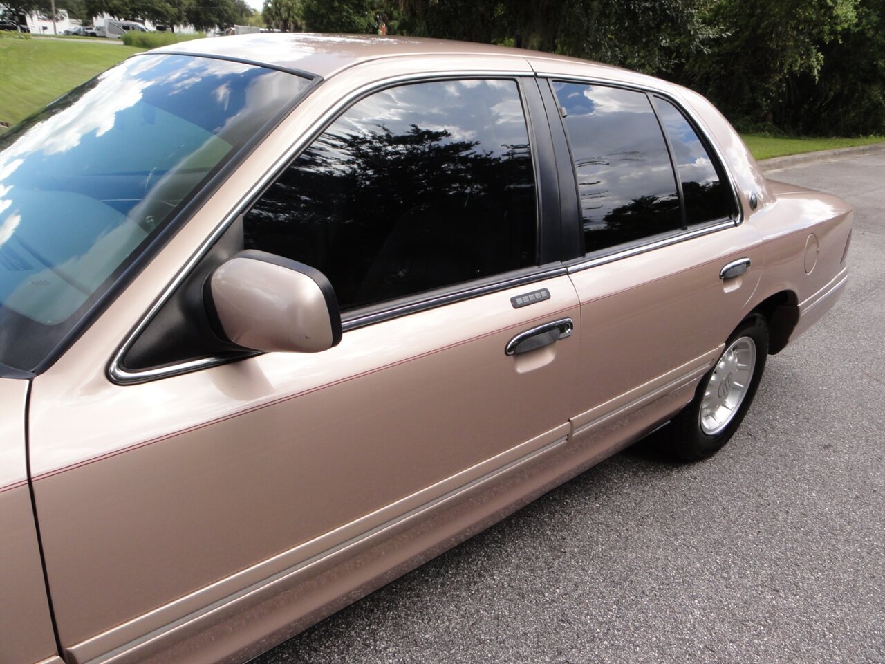 1996 Mercury Grand Marquis LS Premium - Photo 12 - Deland, FL 32720