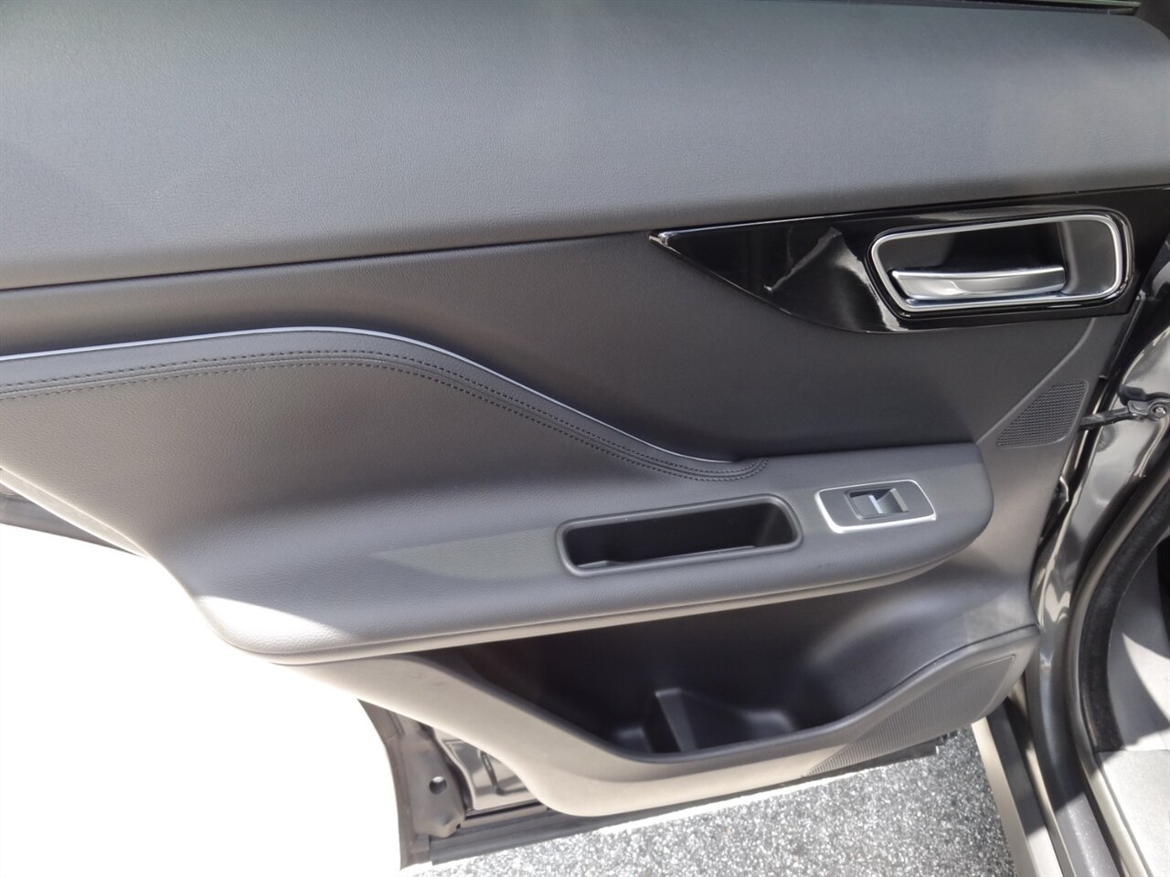 2019 Jaguar F-PACE 25t Premium   - Photo 38 - Deland, FL 32720