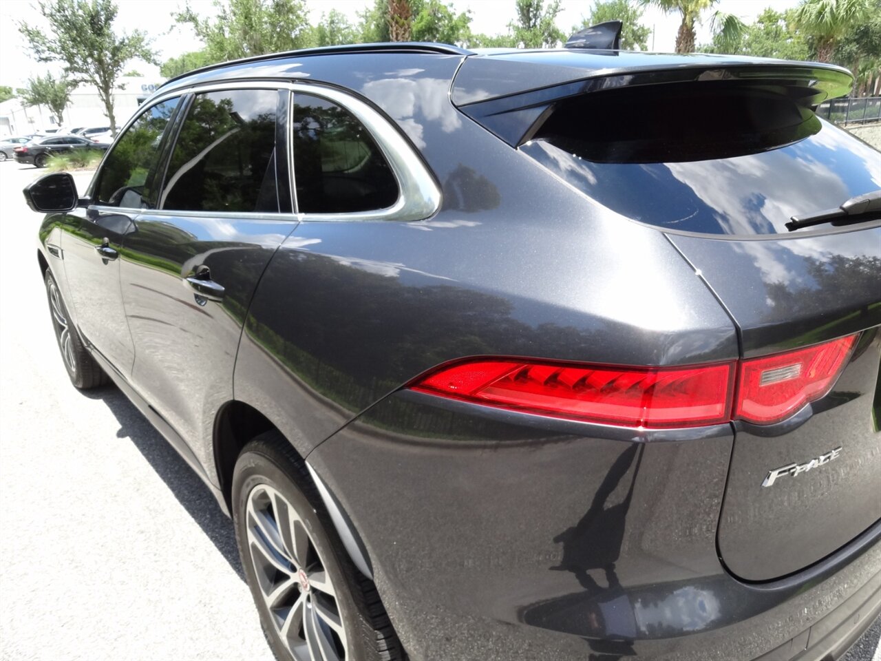 2019 Jaguar F-PACE 25t Premium   - Photo 12 - Deland, FL 32720