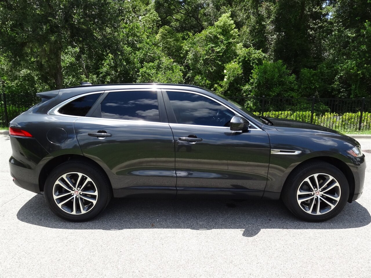 2019 Jaguar F-PACE 25t Premium   - Photo 15 - Deland, FL 32720
