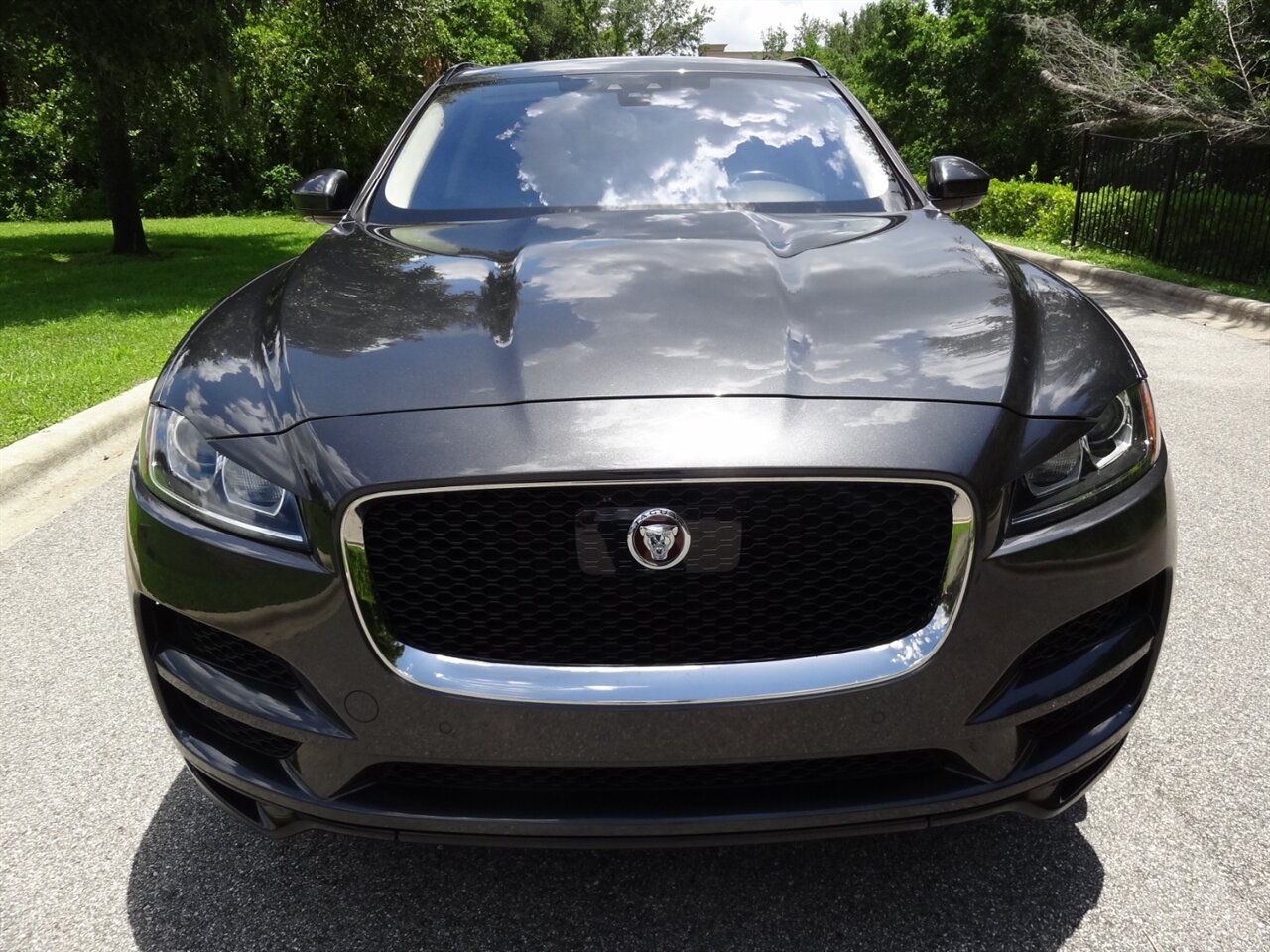 2019 Jaguar F-PACE 25t Premium   - Photo 5 - Deland, FL 32720