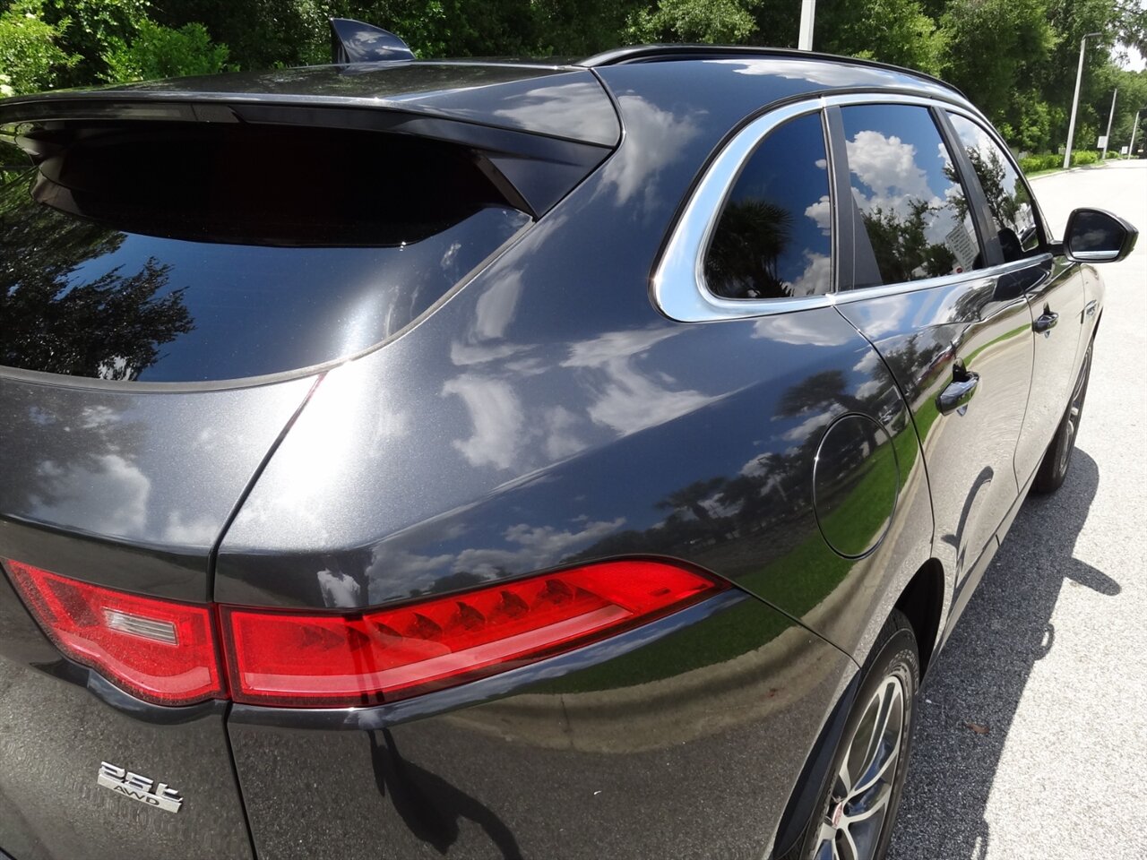 2019 Jaguar F-PACE 25t Premium   - Photo 13 - Deland, FL 32720