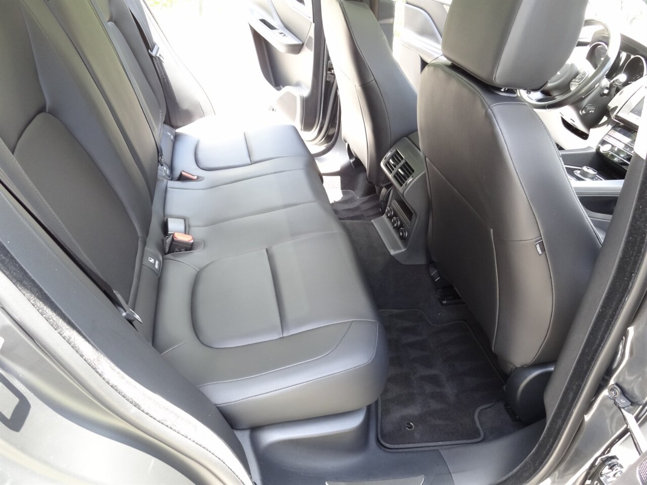2019 Jaguar F-PACE 25t Premium   - Photo 42 - Deland, FL 32720