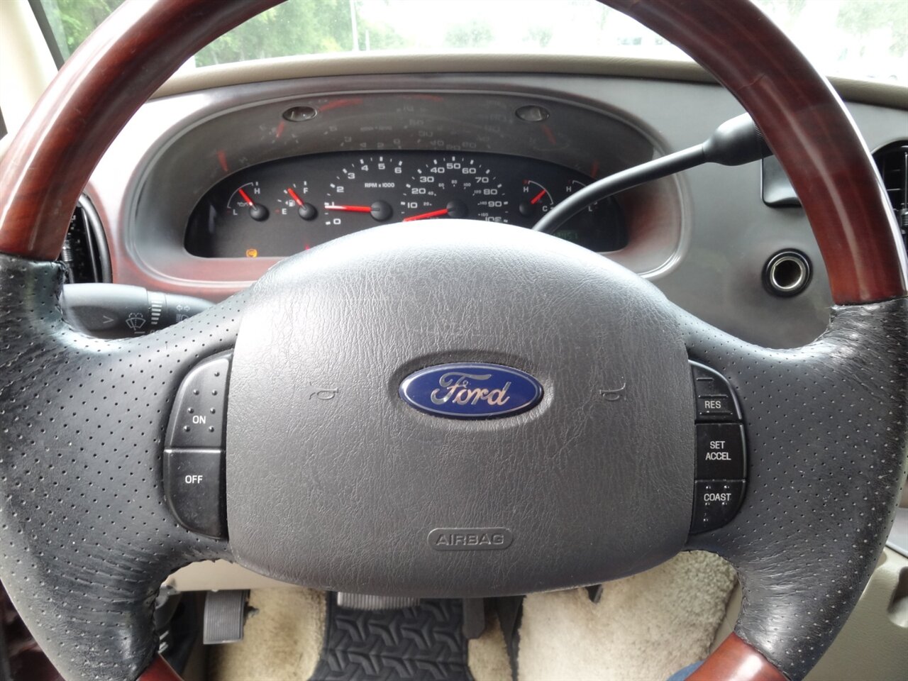 2004 Ford E-Series Chassis E-250   - Photo 63 - Deland, FL 32720