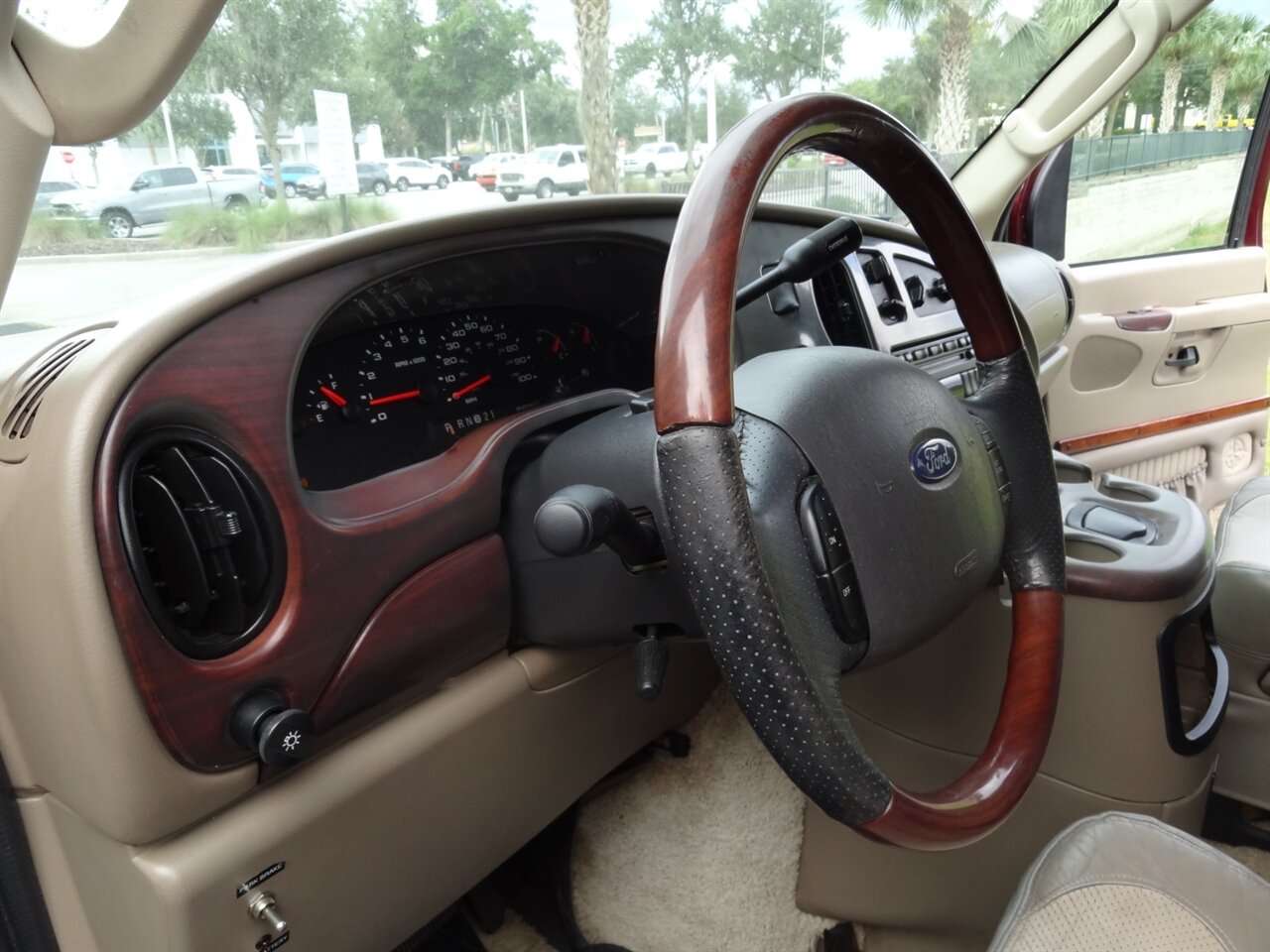 2004 Ford E-Series Chassis E-250   - Photo 32 - Deland, FL 32720