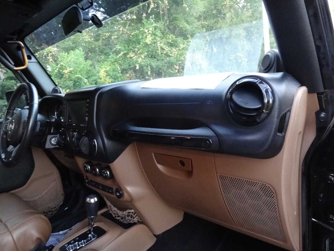 2012 Jeep Wrangler Unlimited Sahara   - Photo 55 - Deland, FL 32720