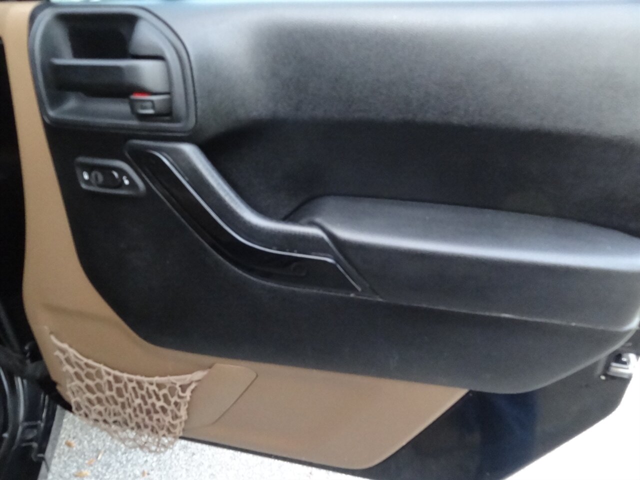 2012 Jeep Wrangler Unlimited Sahara   - Photo 56 - Deland, FL 32720