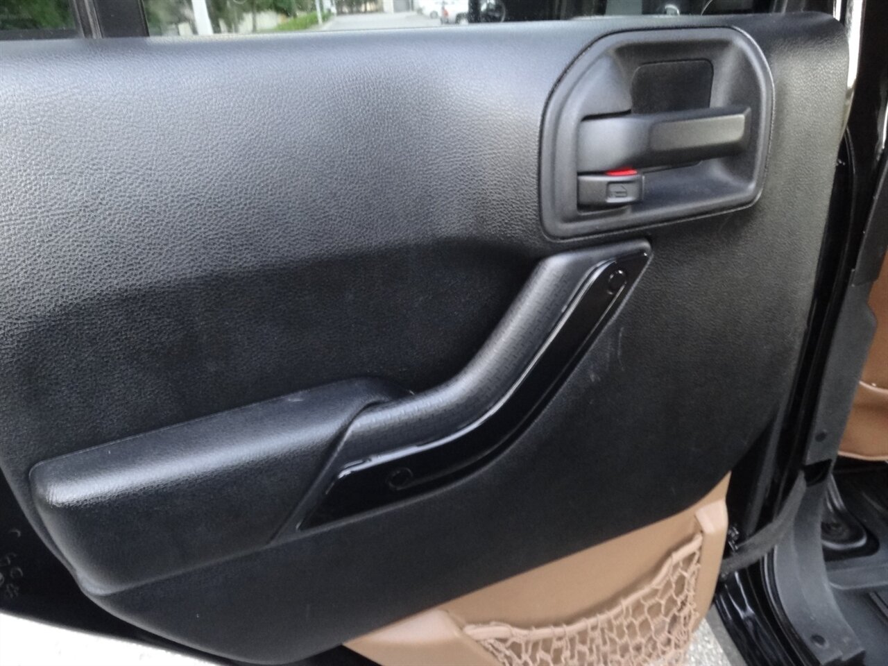 2012 Jeep Wrangler Unlimited Sahara   - Photo 45 - Deland, FL 32720