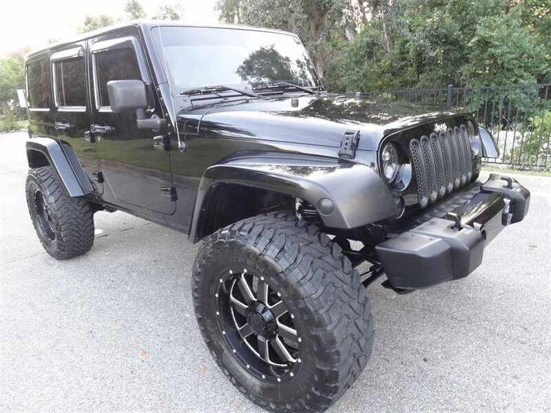 2012 Jeep Wrangler Unlimited Sahara  