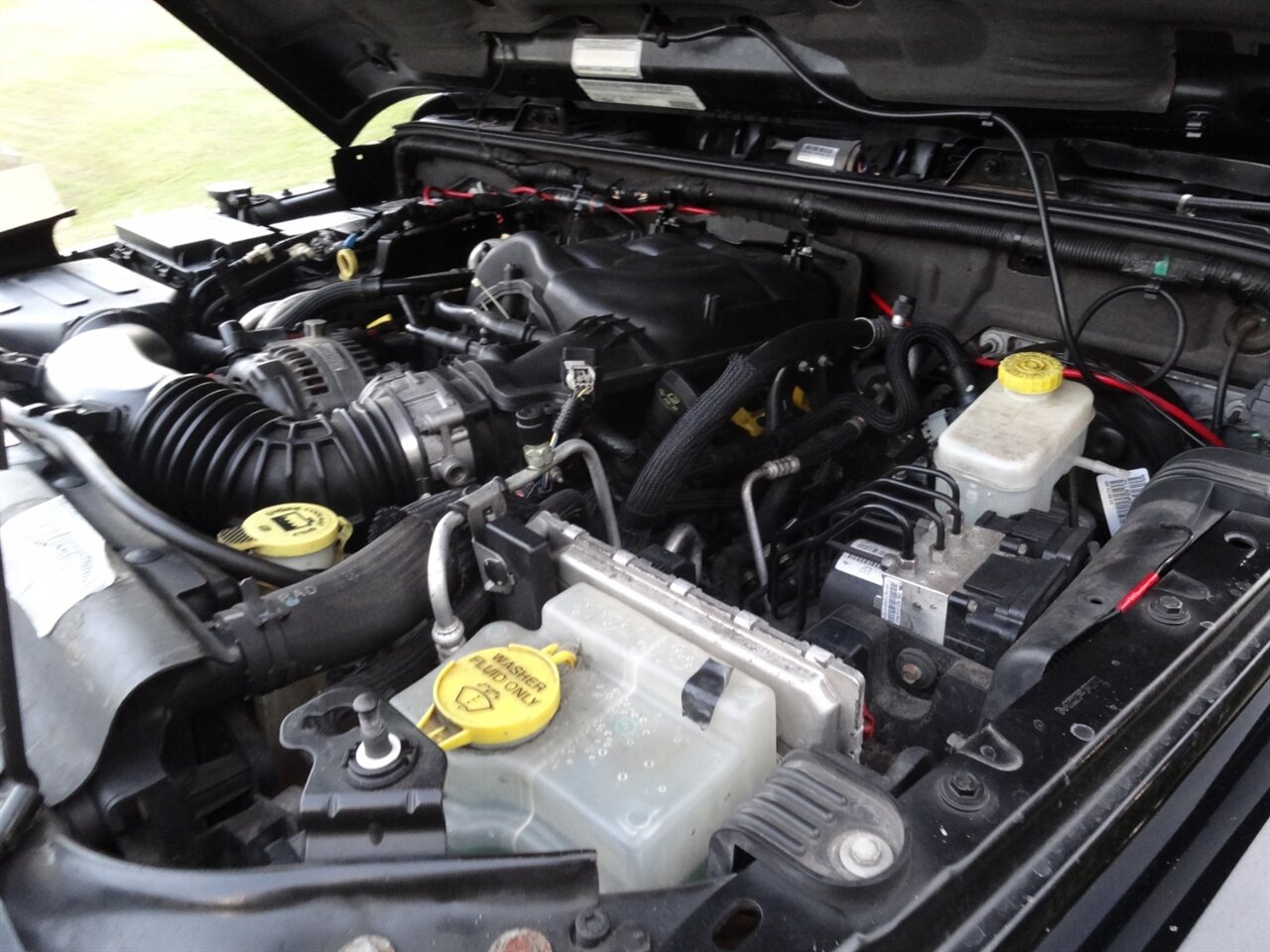 2012 Jeep Wrangler Unlimited Sahara   - Photo 36 - Deland, FL 32720