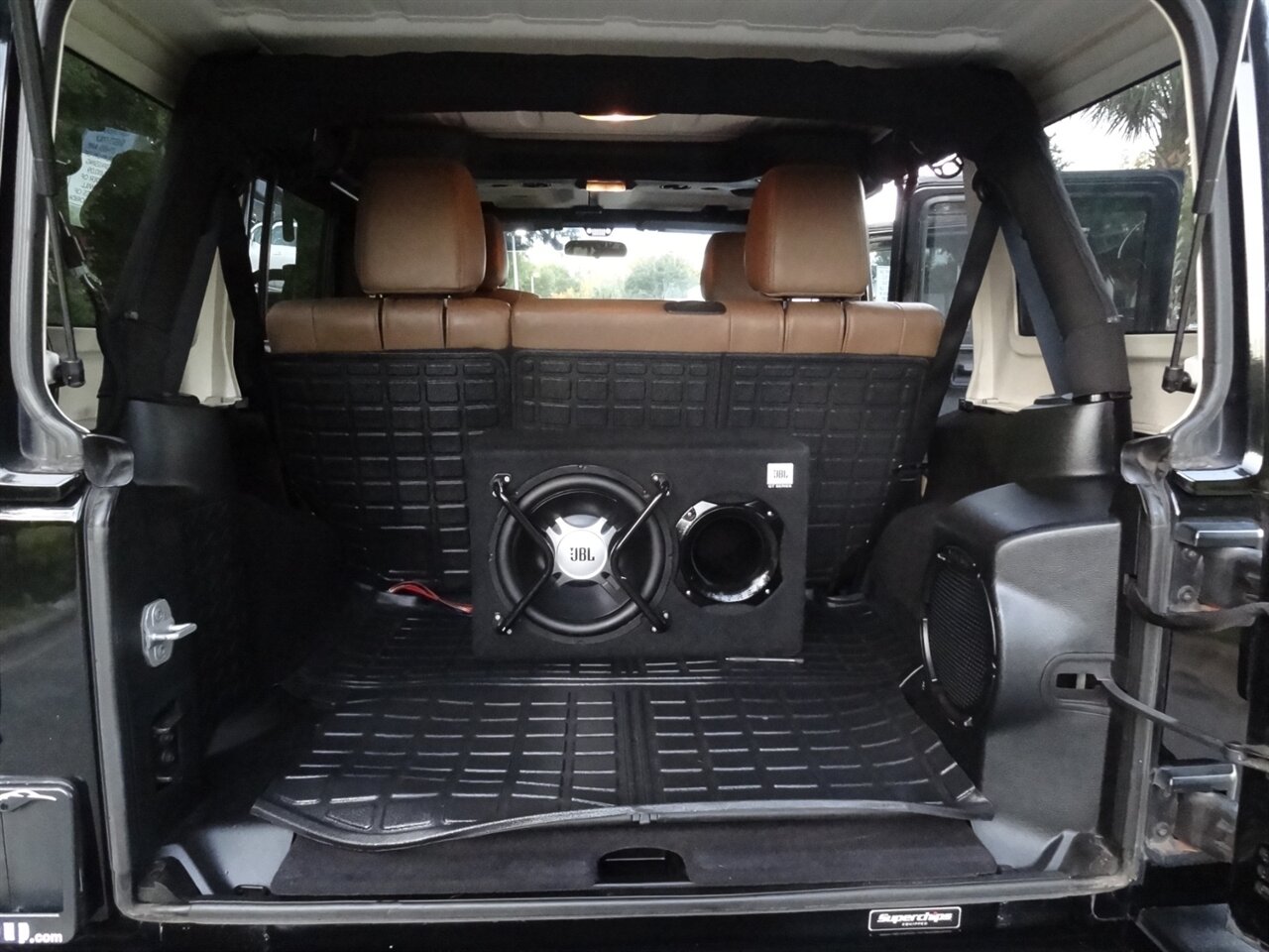 2012 Jeep Wrangler Unlimited Sahara   - Photo 47 - Deland, FL 32720