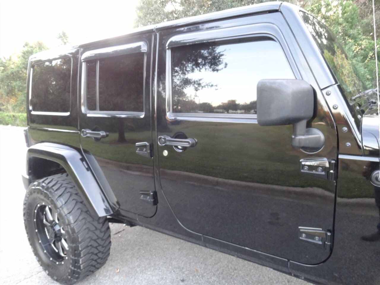 2012 Jeep Wrangler Unlimited Sahara   - Photo 10 - Deland, FL 32720