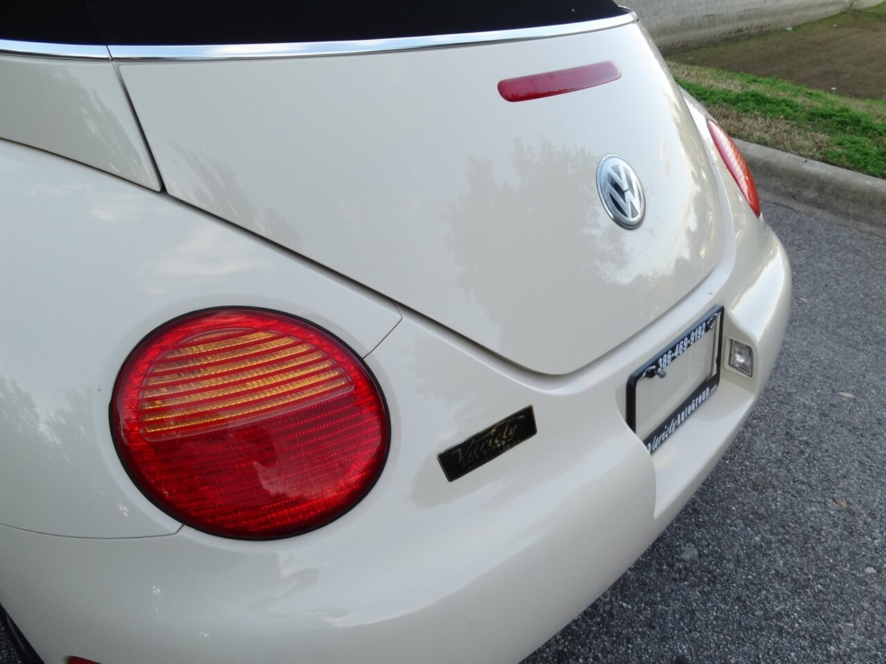 2005 Volkswagen New Beetle Convertible GLS   - Photo 24 - Deland, FL 32720
