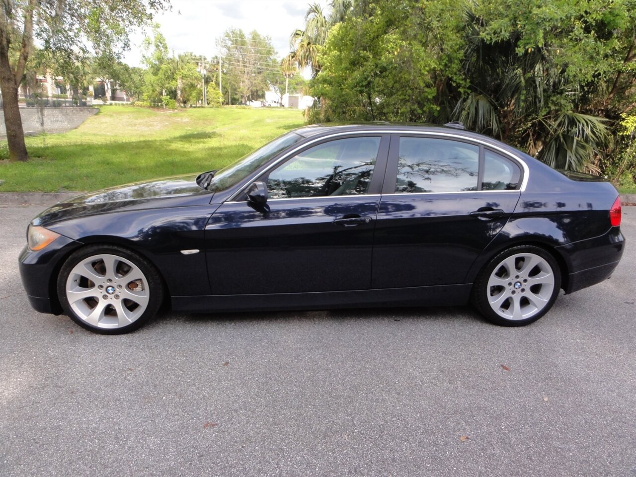 2006 BMW 330i  Premium - Photo 16 - Deland, FL 32720
