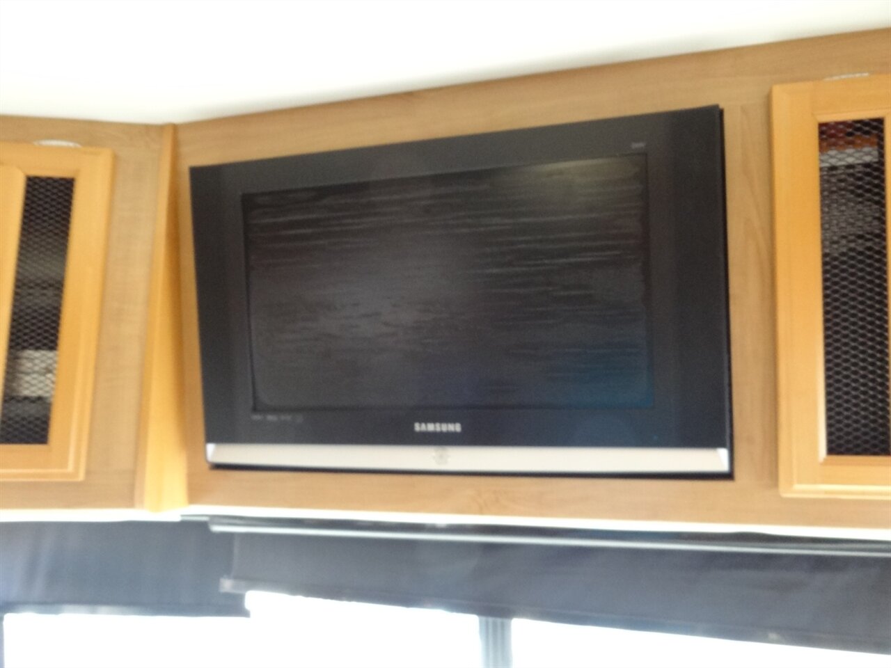 2007 Fleetwood Expedition 38N - Photo 98 - Deland, FL 32720