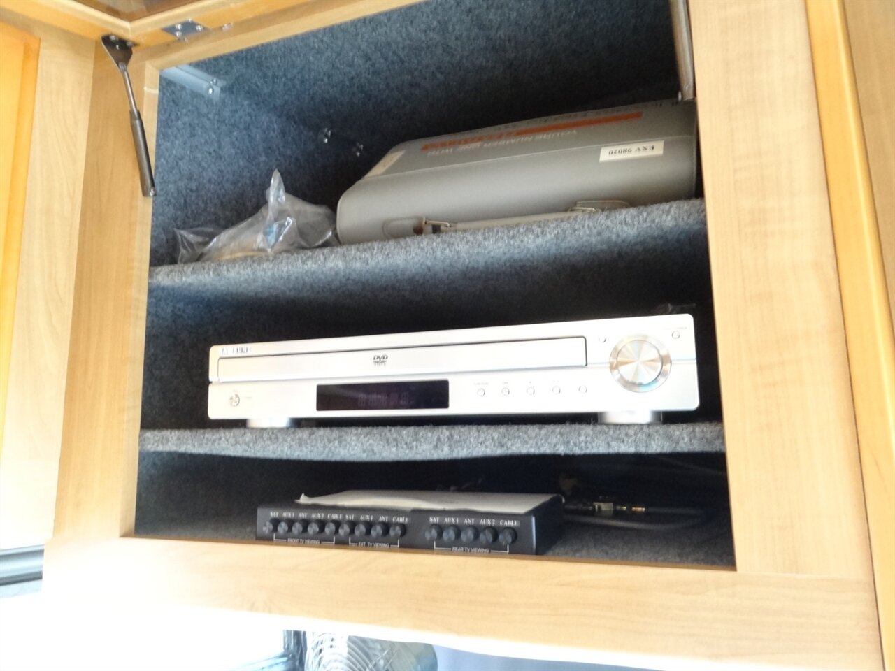 2007 Fleetwood Expedition 38N - Photo 99 - Deland, FL 32720