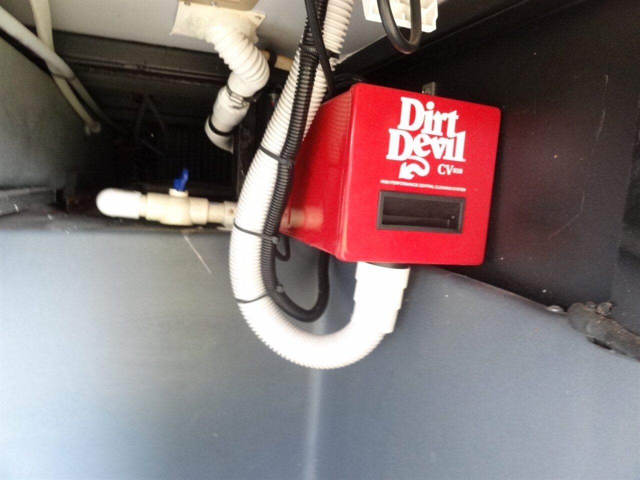 2007 Fleetwood Expedition 38N - Photo 30 - Deland, FL 32720