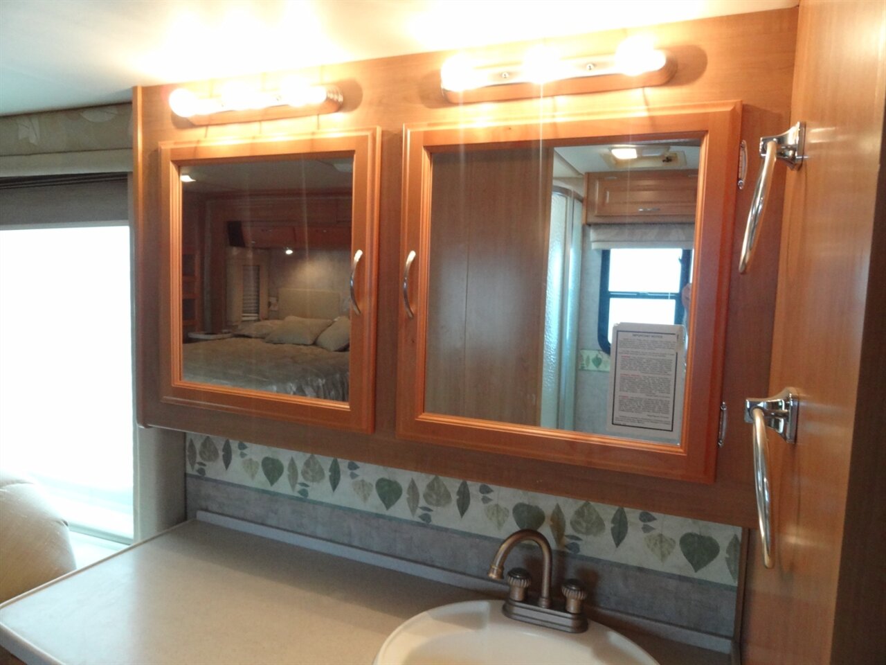 2007 Fleetwood Expedition 38N - Photo 78 - Deland, FL 32720