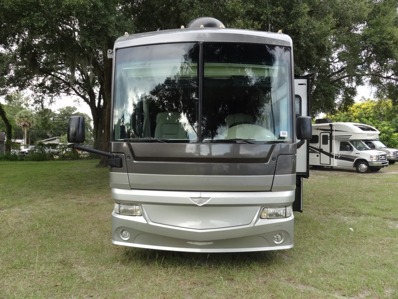 2007 Fleetwood Expedition 38N - Photo 5 - Deland, FL 32720