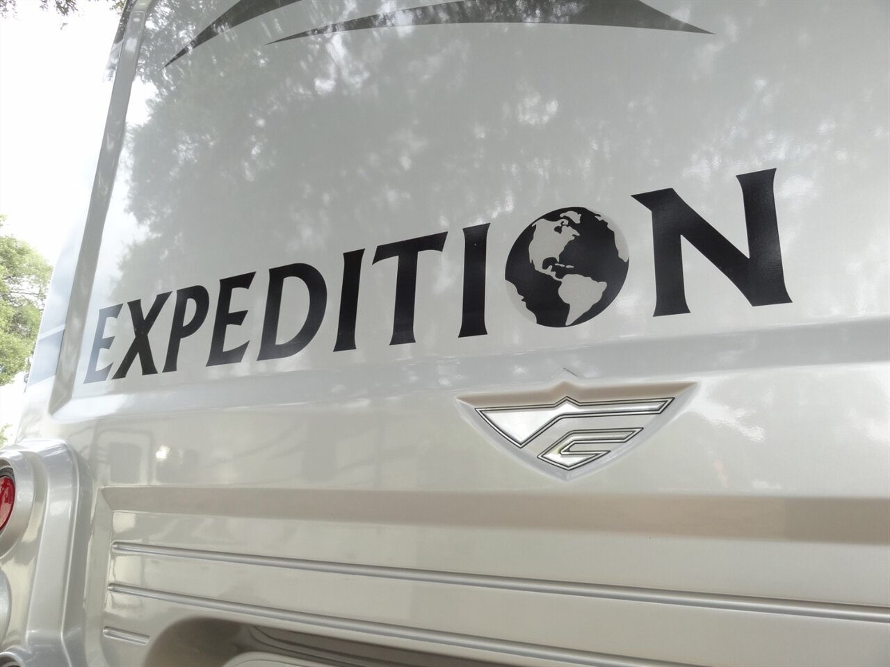 2007 Fleetwood Expedition 38N - Photo 36 - Deland, FL 32720