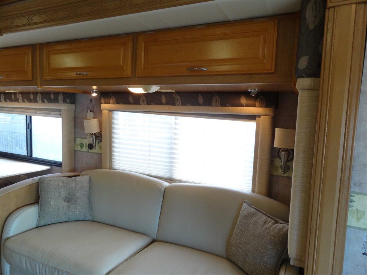 2007 Fleetwood Expedition 38N - Photo 62 - Deland, FL 32720