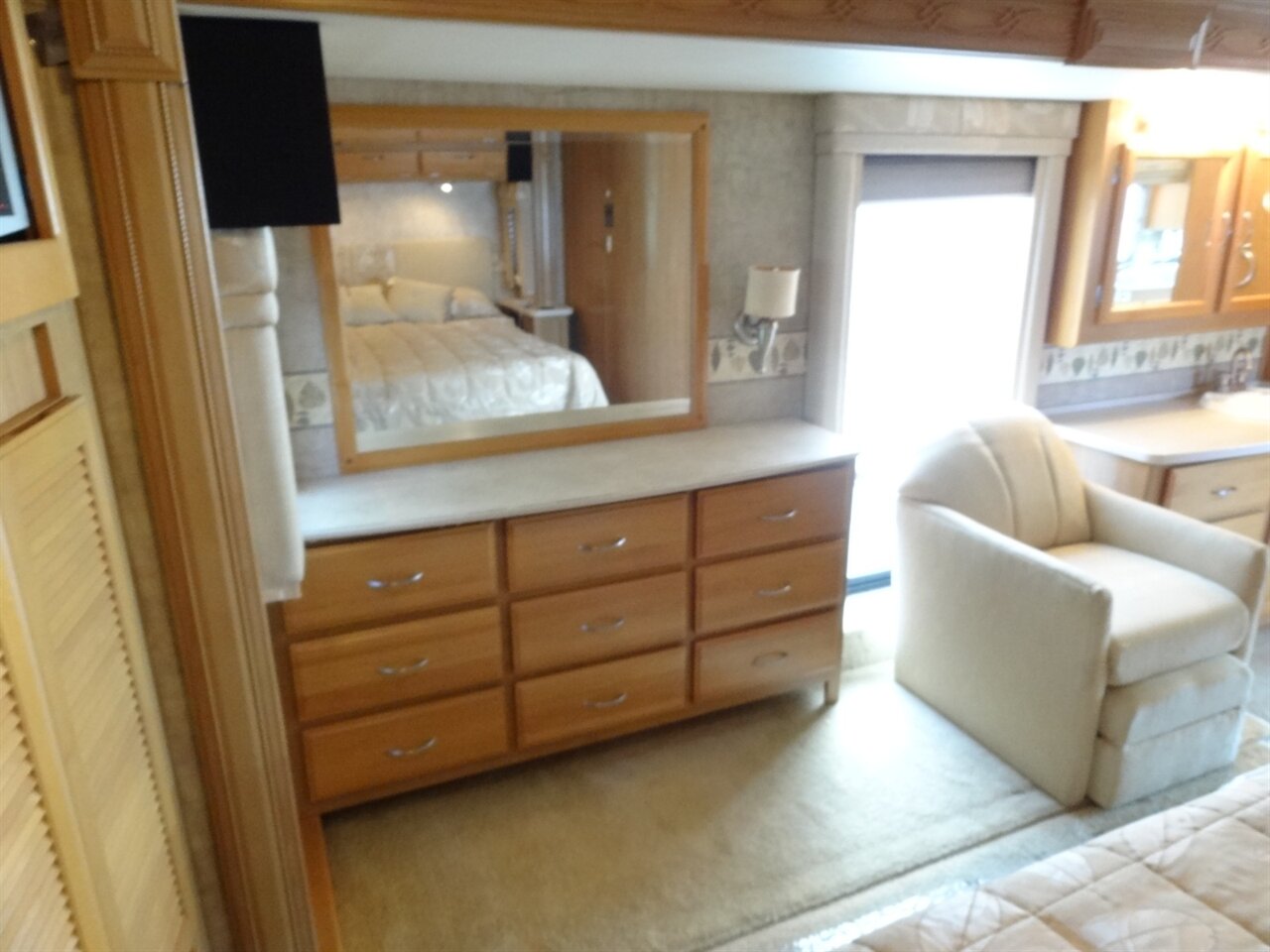 2007 Fleetwood Expedition 38N - Photo 91 - Deland, FL 32720