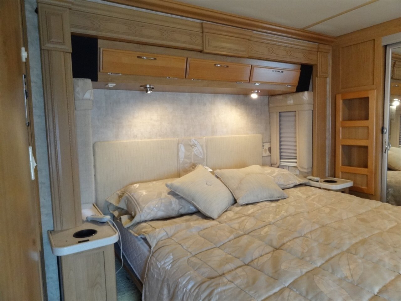 2007 Fleetwood Expedition 38N - Photo 83 - Deland, FL 32720