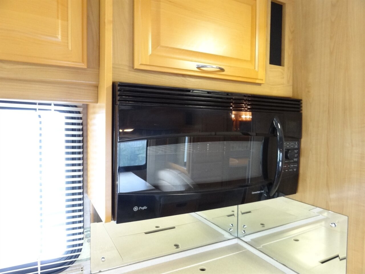 2007 Fleetwood Expedition 38N - Photo 67 - Deland, FL 32720