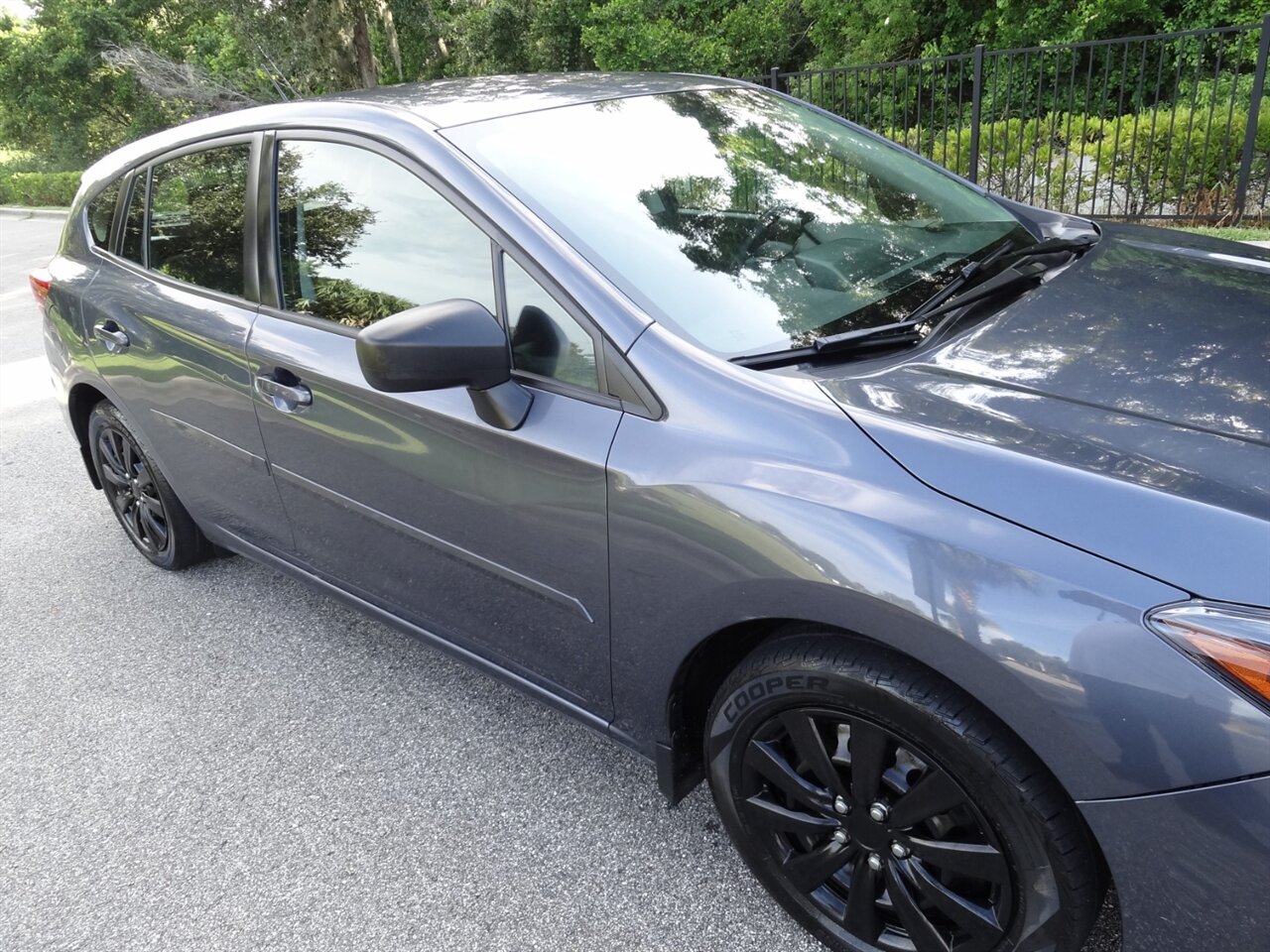 2017 Subaru Impreza 2.0i   - Photo 8 - Deland, FL 32720