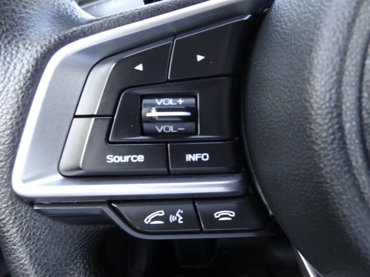 2017 Subaru Impreza 2.0i   - Photo 49 - Deland, FL 32720