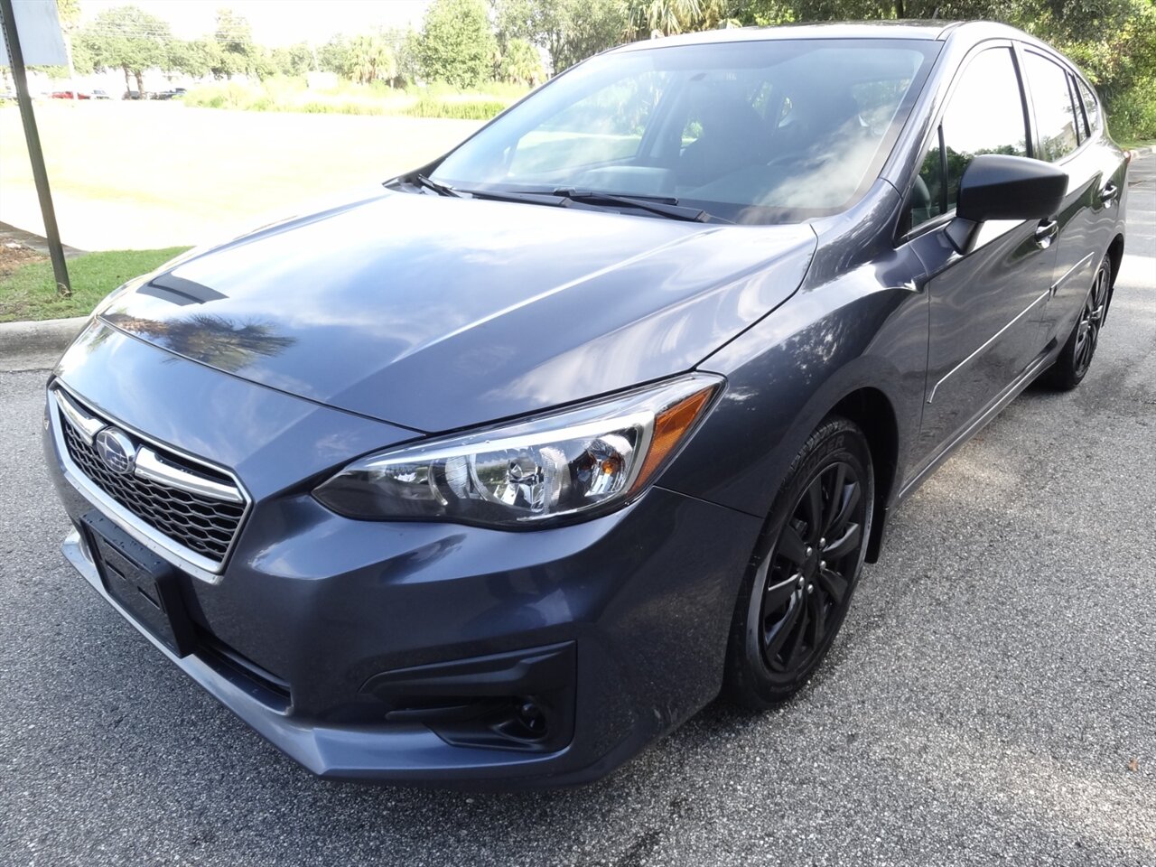 2017 Subaru Impreza 2.0i   - Photo 2 - Deland, FL 32720