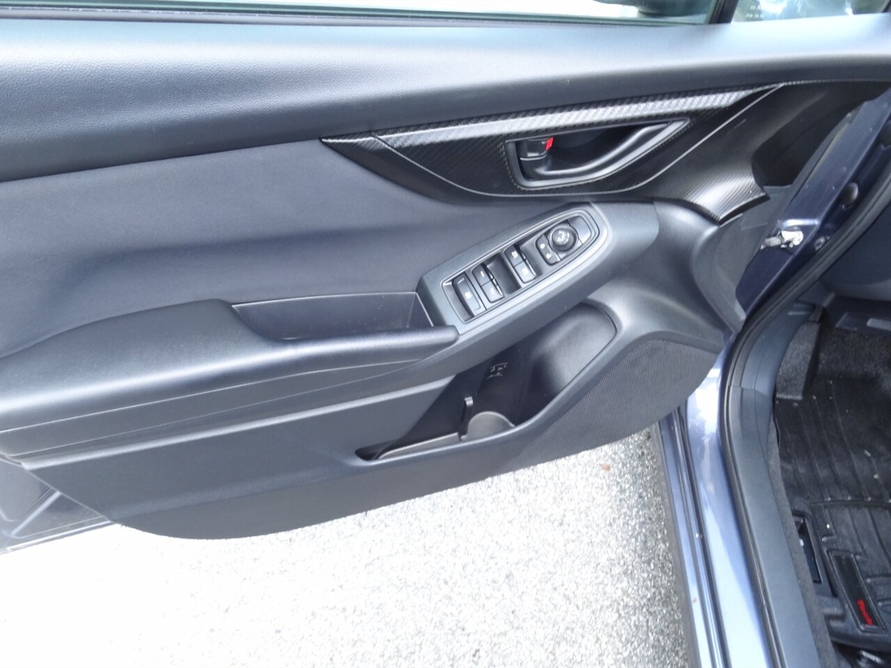 2017 Subaru Impreza 2.0i   - Photo 29 - Deland, FL 32720