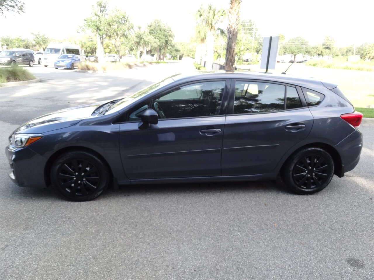 2017 Subaru Impreza 2.0i   - Photo 16 - Deland, FL 32720