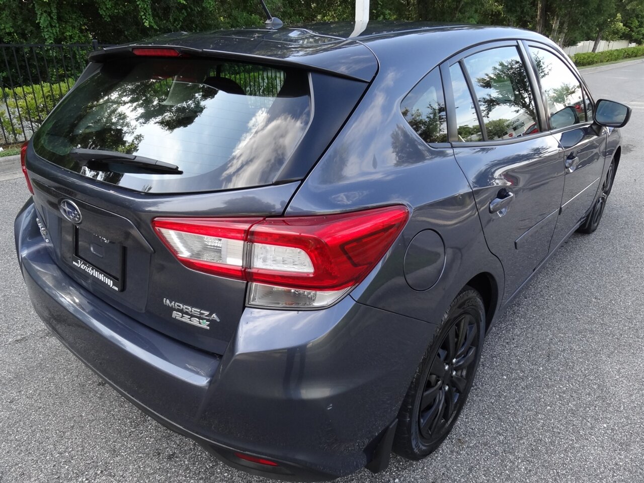 2017 Subaru Impreza 2.0i   - Photo 3 - Deland, FL 32720