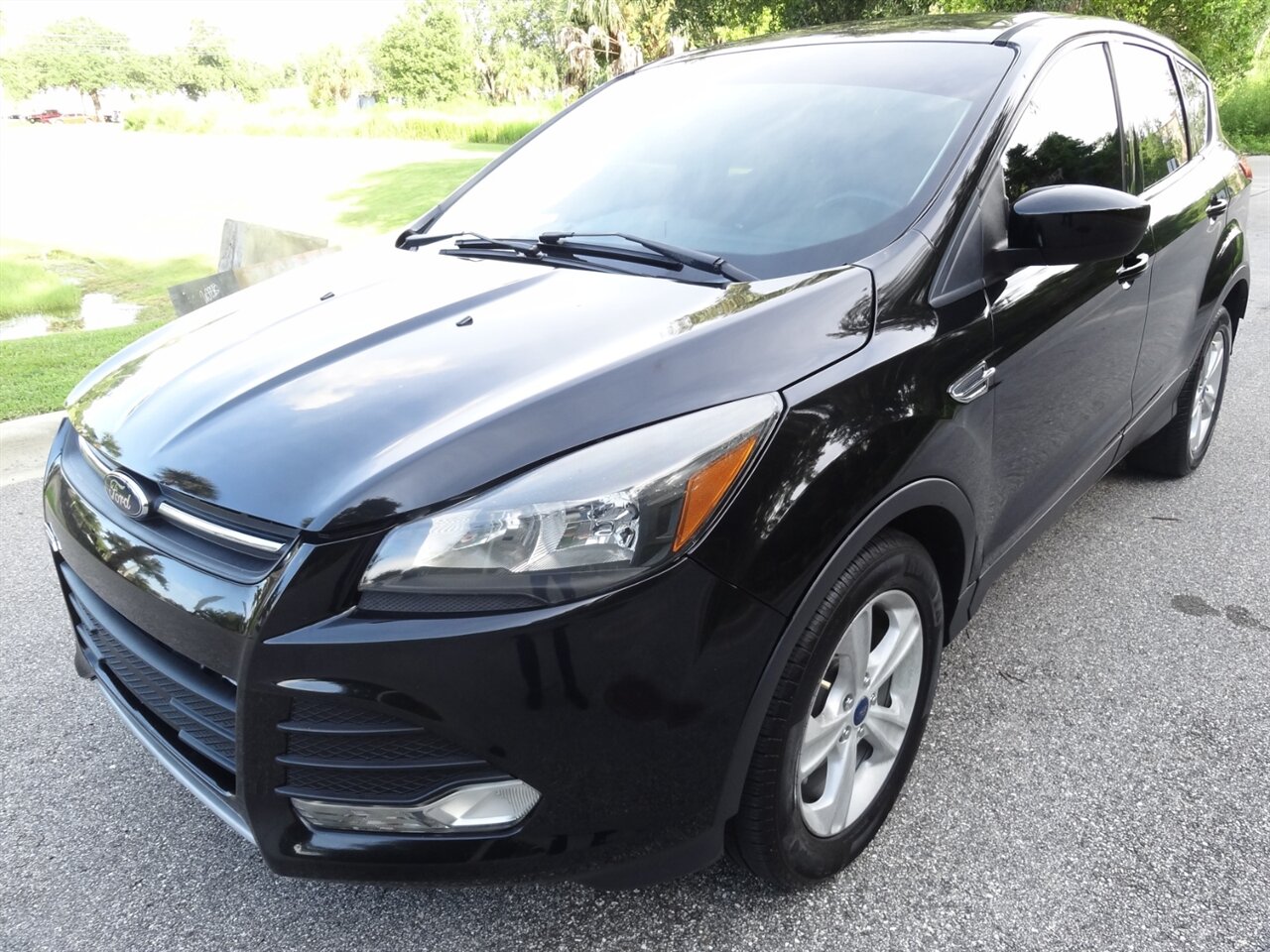 2014 Ford Escape SE - Photo 2 - Deland, FL 32720