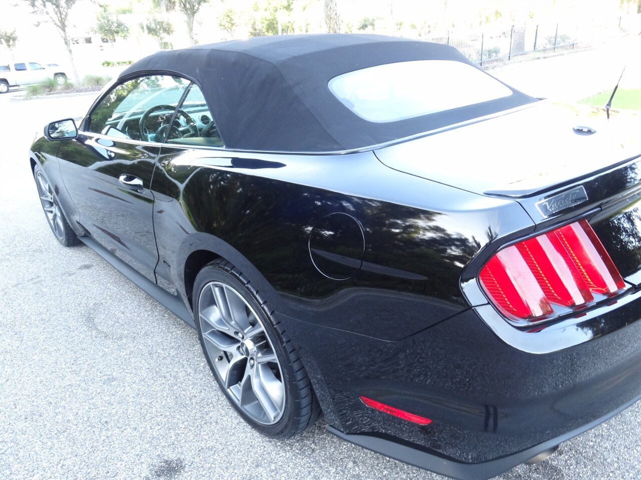2015 Ford Mustang EcoBoost Premium   - Photo 16 - Deland, FL 32720