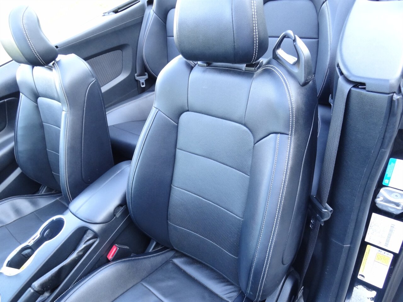 2015 Ford Mustang EcoBoost Premium   - Photo 39 - Deland, FL 32720