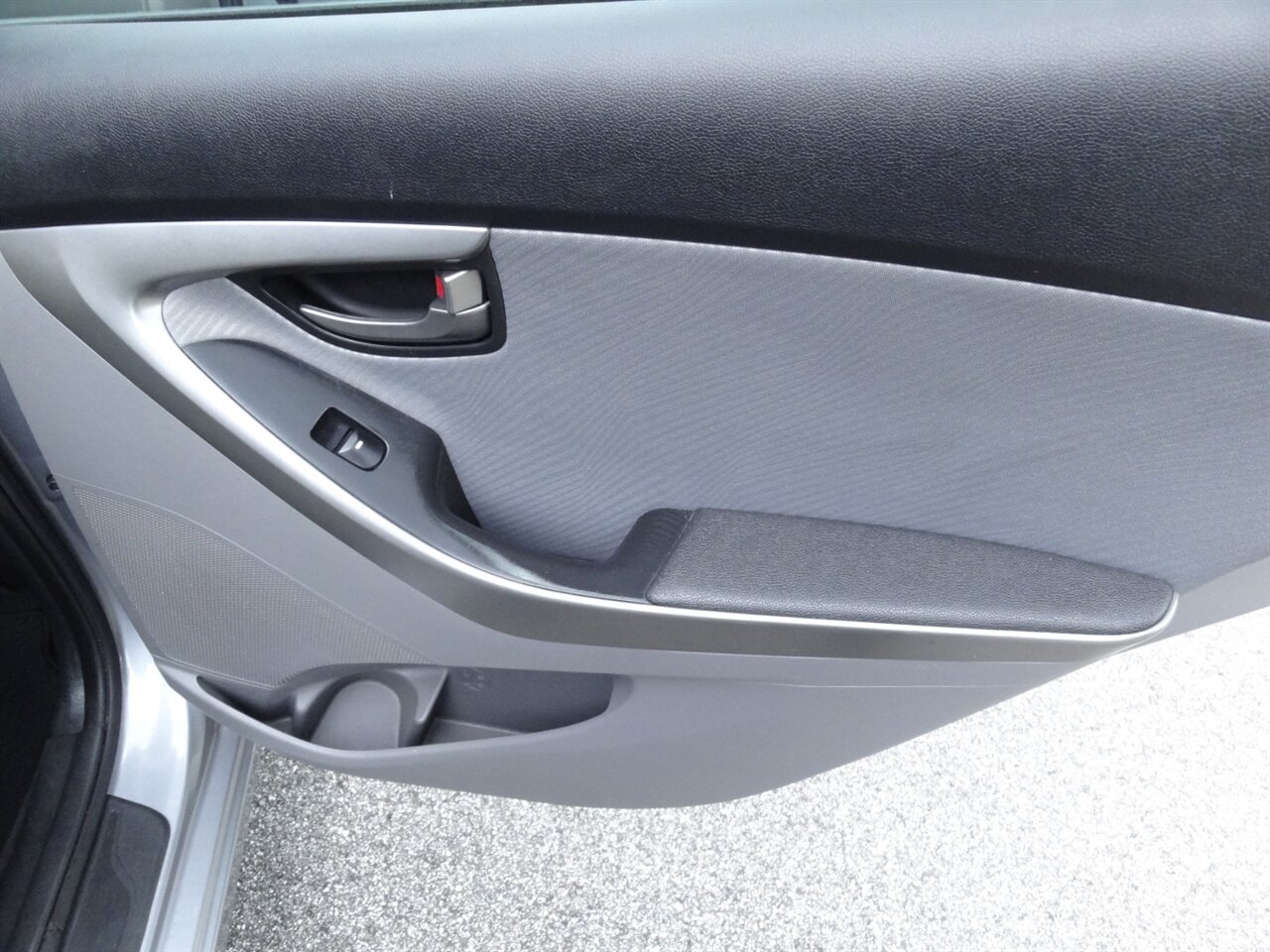 2013 Hyundai ELANTRA GLS - Photo 37 - Deland, FL 32720