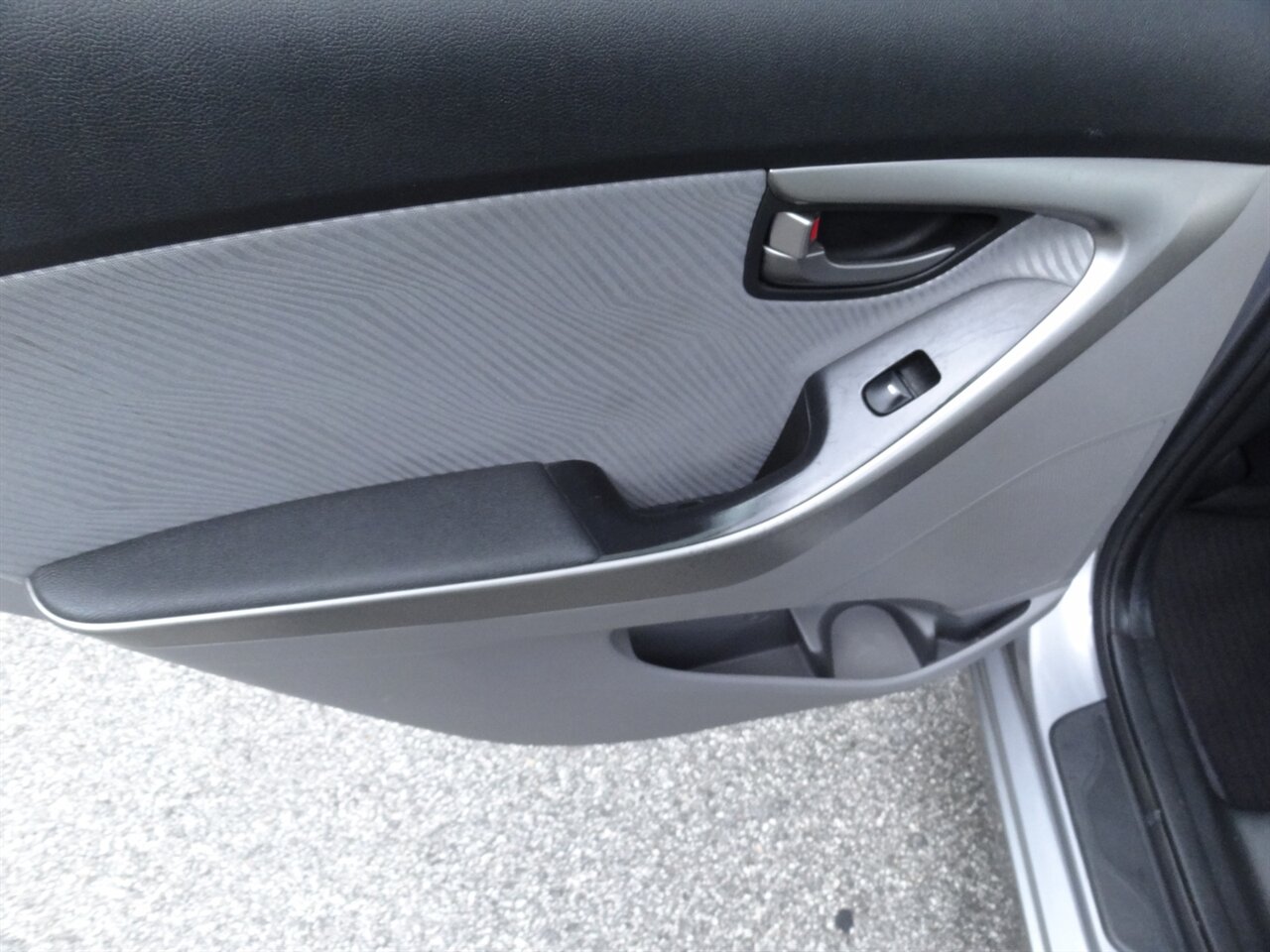 2013 Hyundai ELANTRA GLS - Photo 34 - Deland, FL 32720