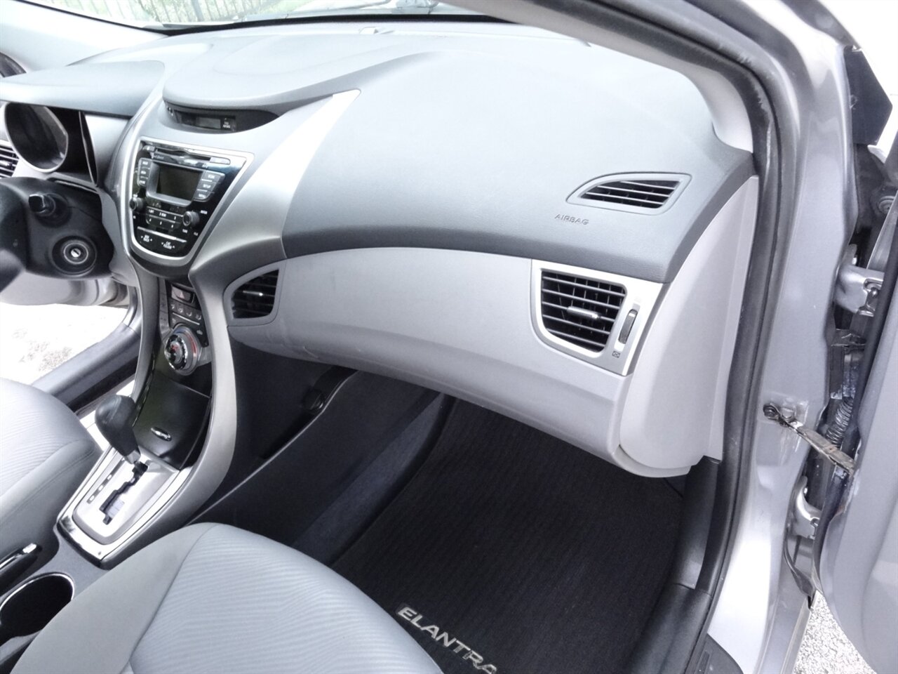 2013 Hyundai ELANTRA GLS - Photo 40 - Deland, FL 32720