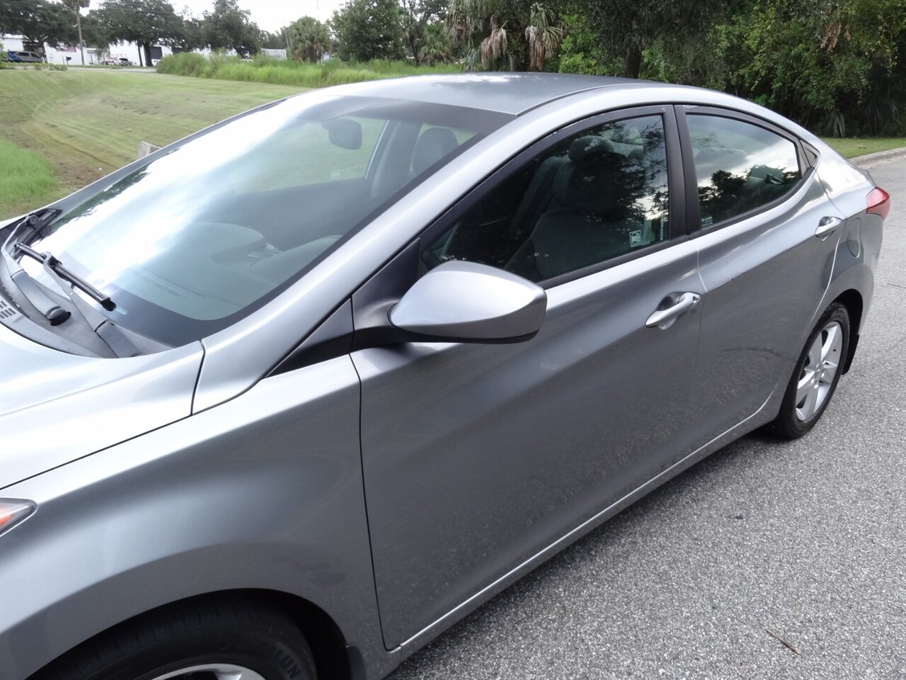 2013 Hyundai ELANTRA GLS - Photo 9 - Deland, FL 32720